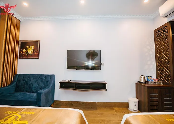 Minh Chau Hotel&coffee Khách sạn 3*