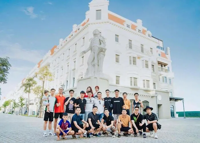Minh Chau Hotel&coffee Khách sạn 3*