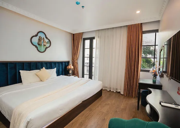 Khách sạn Minh Chau Hotel&coffee Hạ Long