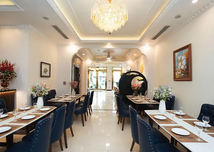 Minh Chau Hotel&coffee Khách sạn 3*
